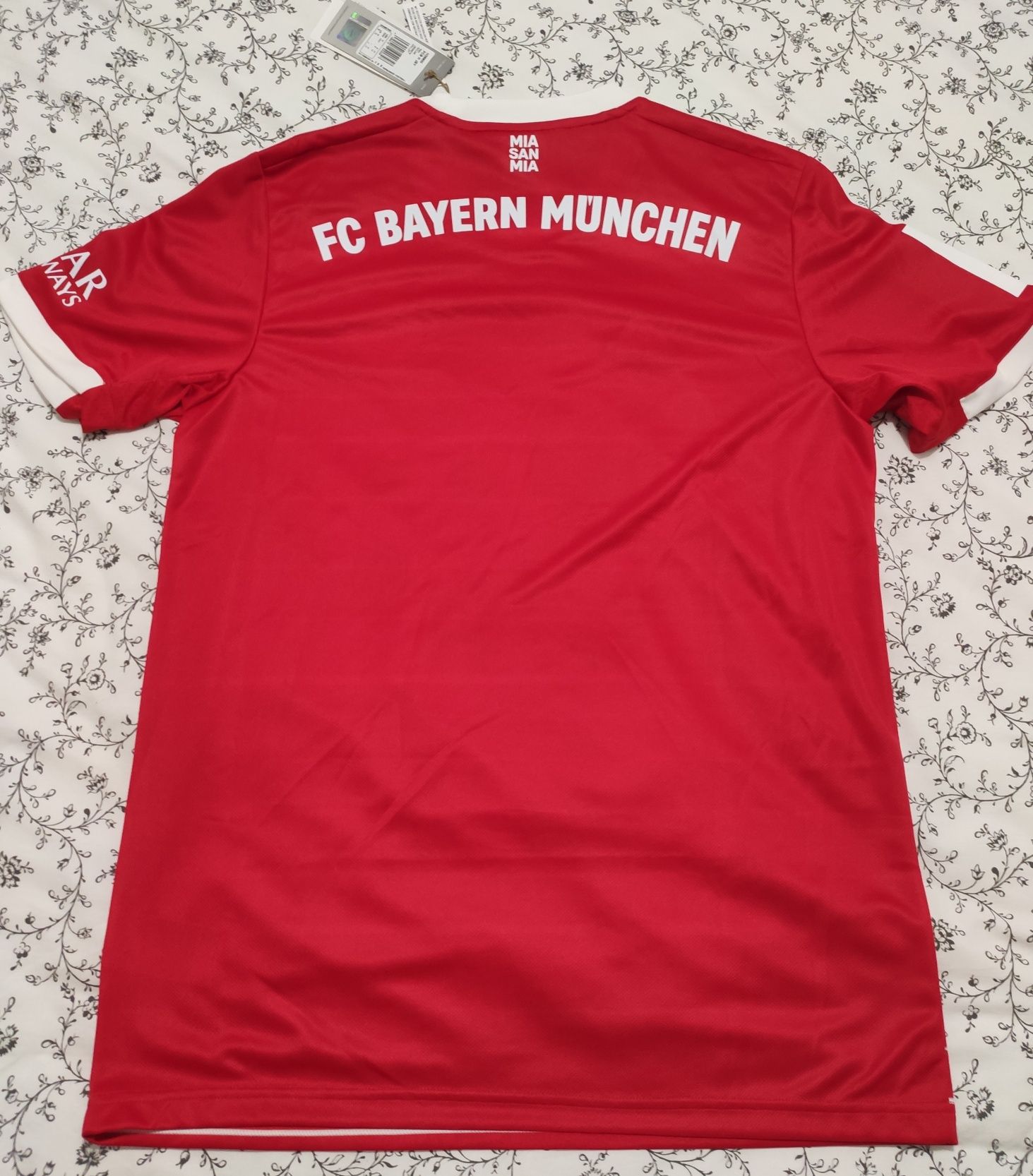 Camisola oficial Bayern Munchen assinada por jogadores