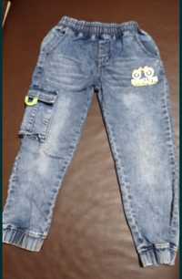 Spodnie dżinsowe  122-128