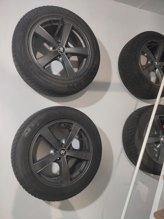 Opony zimowe 235/55/18 Nexen super stan Rzeszów