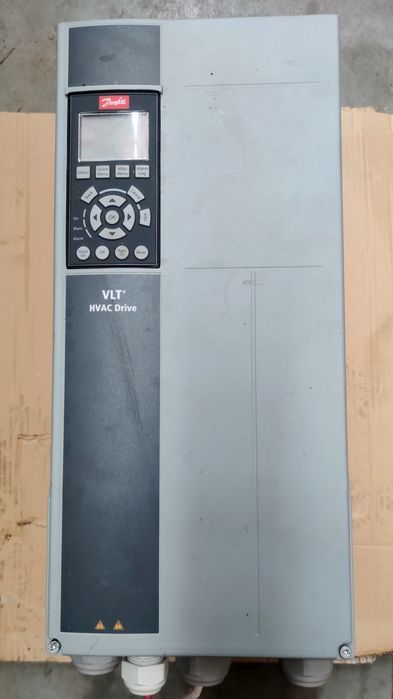 Falownik Danfoss FC-102 11kW 24/21A IP55