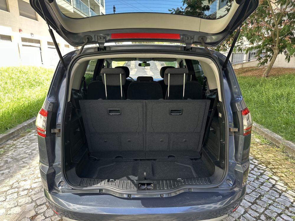 Ford S-Max 2.0 TDCI Titanium 7L (desde 155€ financiamento)