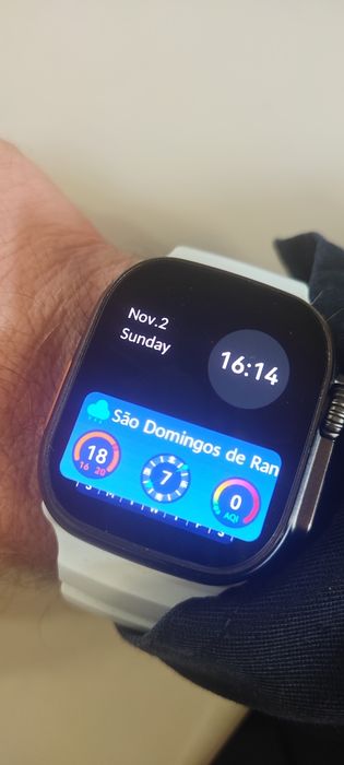 Relógio na caixa novo