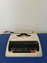 Máquina de escrever Olímpia
