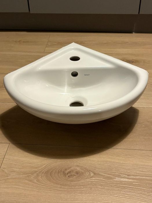 Umywalka narożna KOŁO