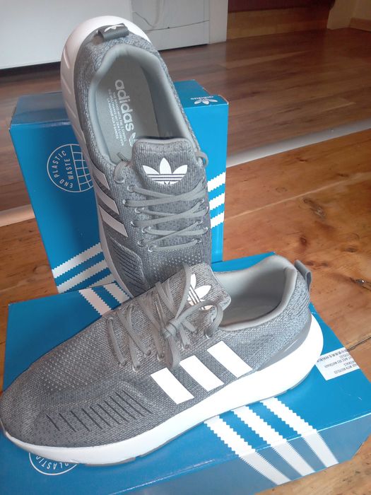 Buty sportowe Adidas 44 nowe