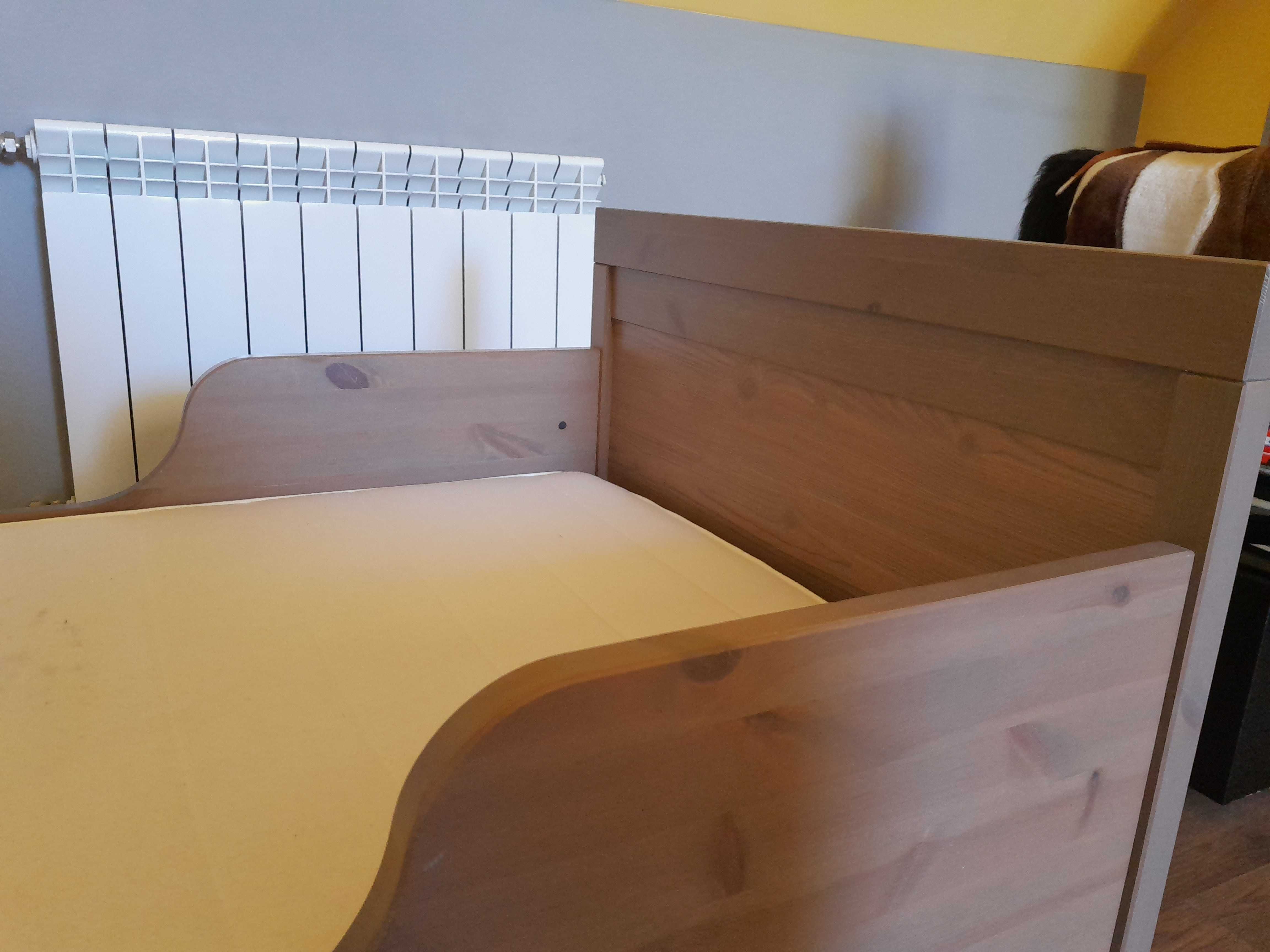 Łóżko sundvik z Ikea szare
