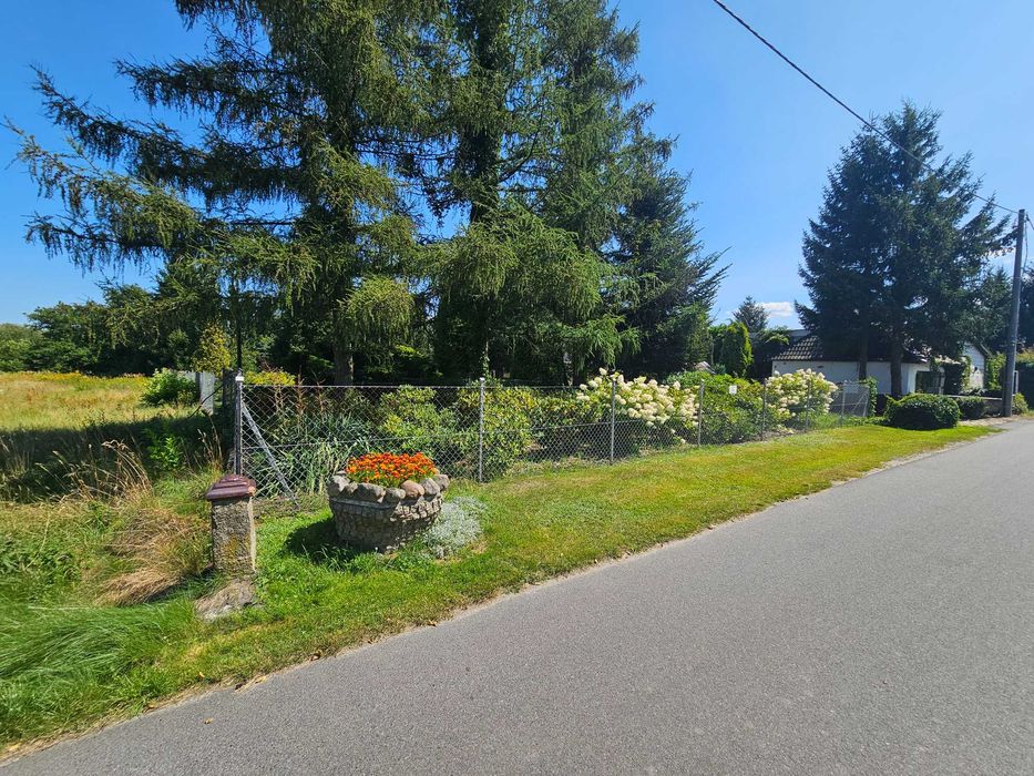 Dom wolnostojący + duży garaż, piękny ogród, duża działka, bez pośredn