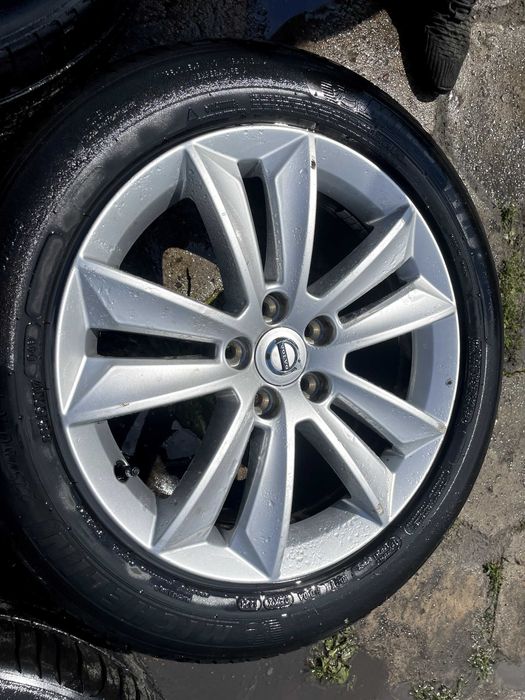 Volvo V60 II Komplet felg alufelgi alusy 5x108 et40.5 225/50 r17 21r.