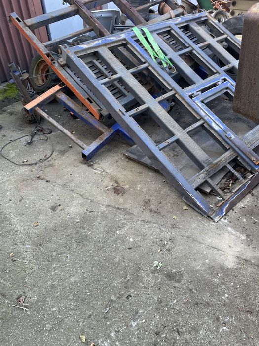 Sprzedam najazd lawety do sam. 26. T