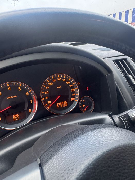 Продам infiniti fx35