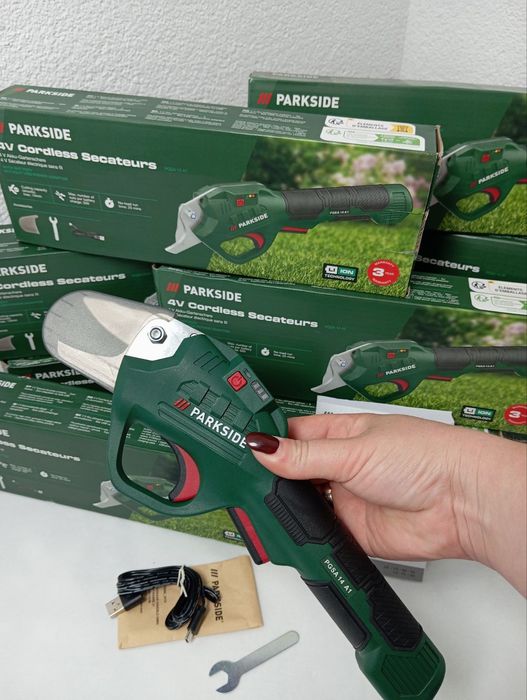 Акумуляторн ножиці PGAS 14 A1, Секатор акумулятор садовий Parkside