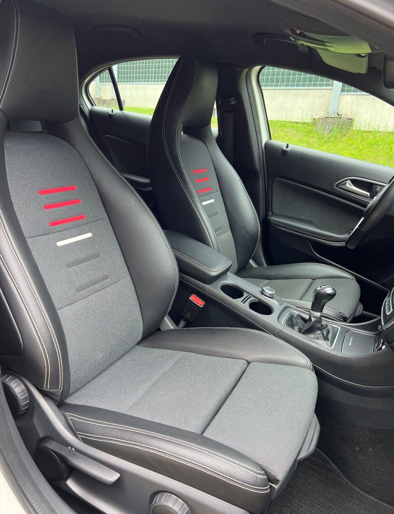 Mercedes-Benz A 160 d Pack Urban