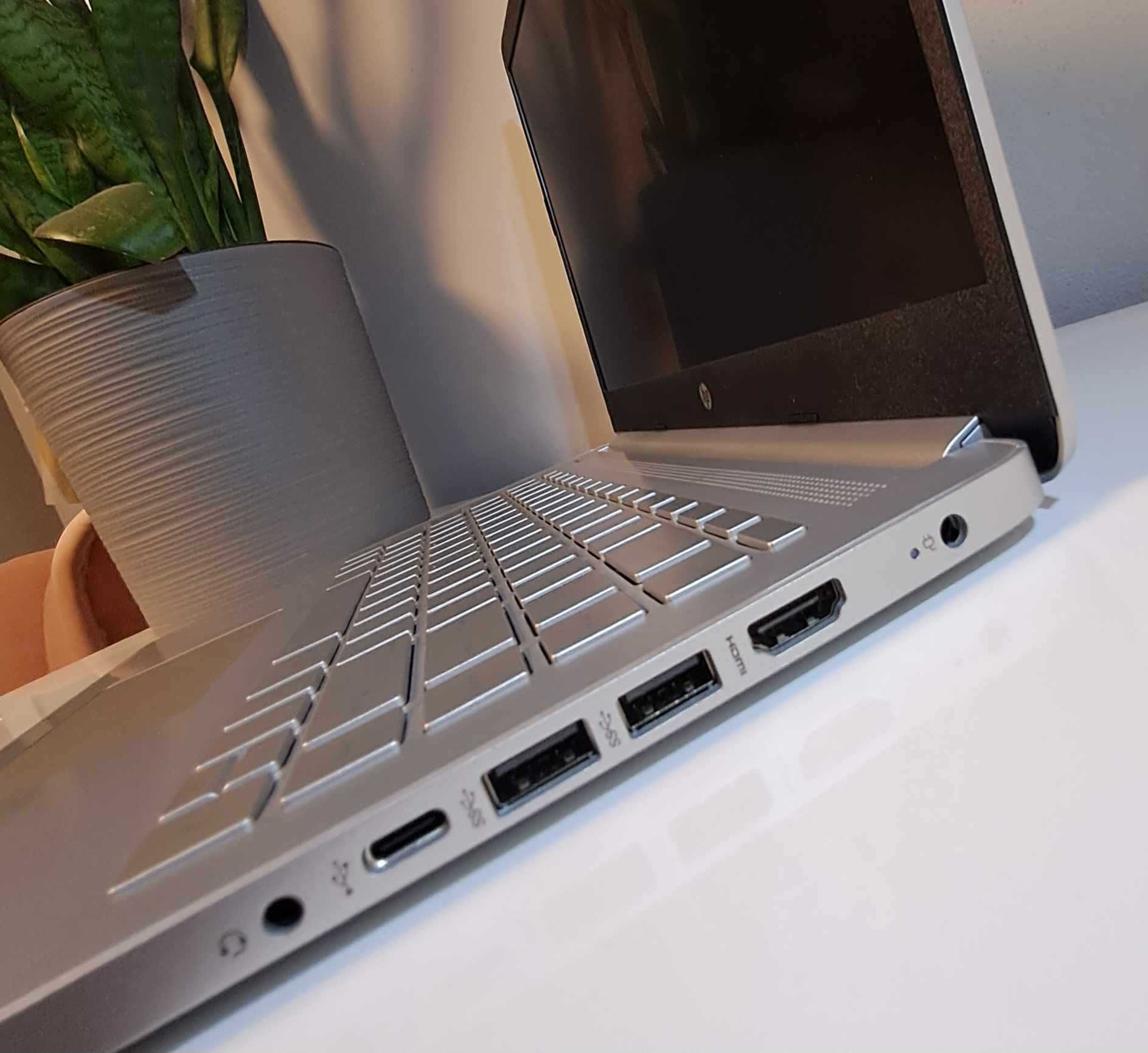 HP Laptop nowy z potwierdzeniem zakupu