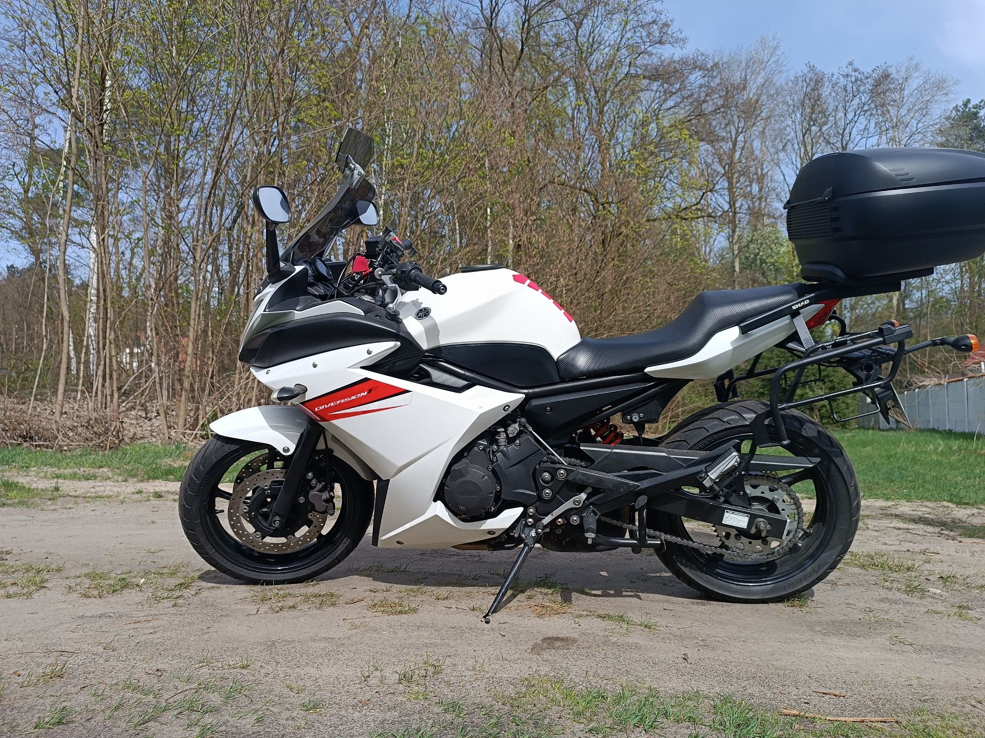 Sprzedam motocykl Yamaha XJ6