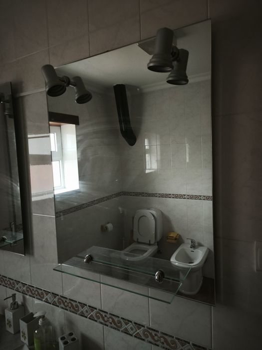 Móvel duplo de casa de banho com espelhos