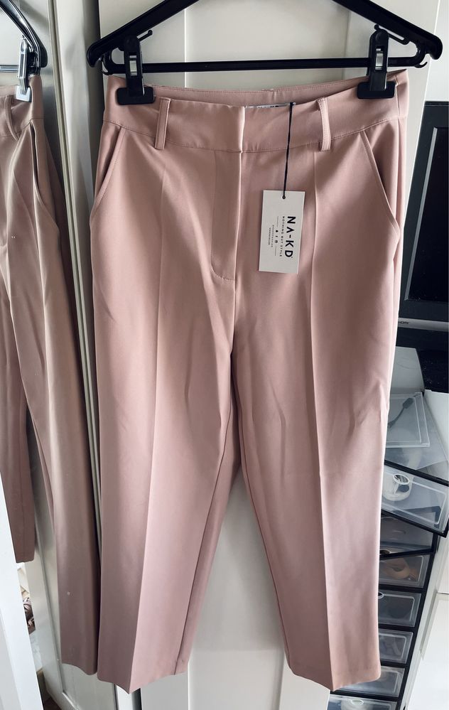 Garniturowe spodnie NA-KD nowe 36 rozowe eleganckie