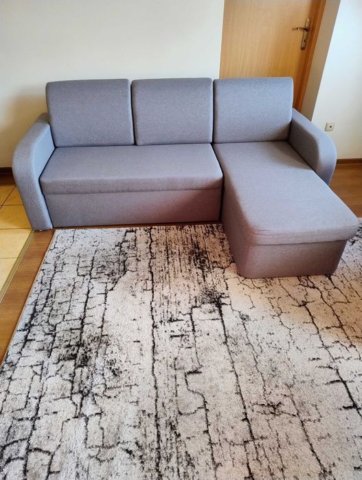 Narożnik z funkcją spania Ferulk, dwa fotele