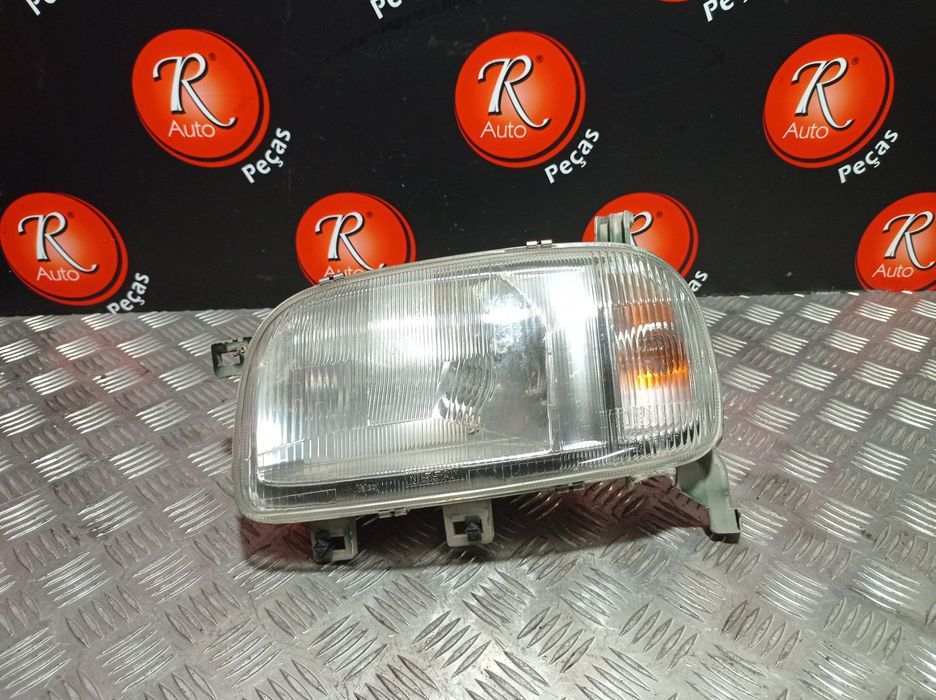 Ótica Esq Nissan Micra Ii (K11)