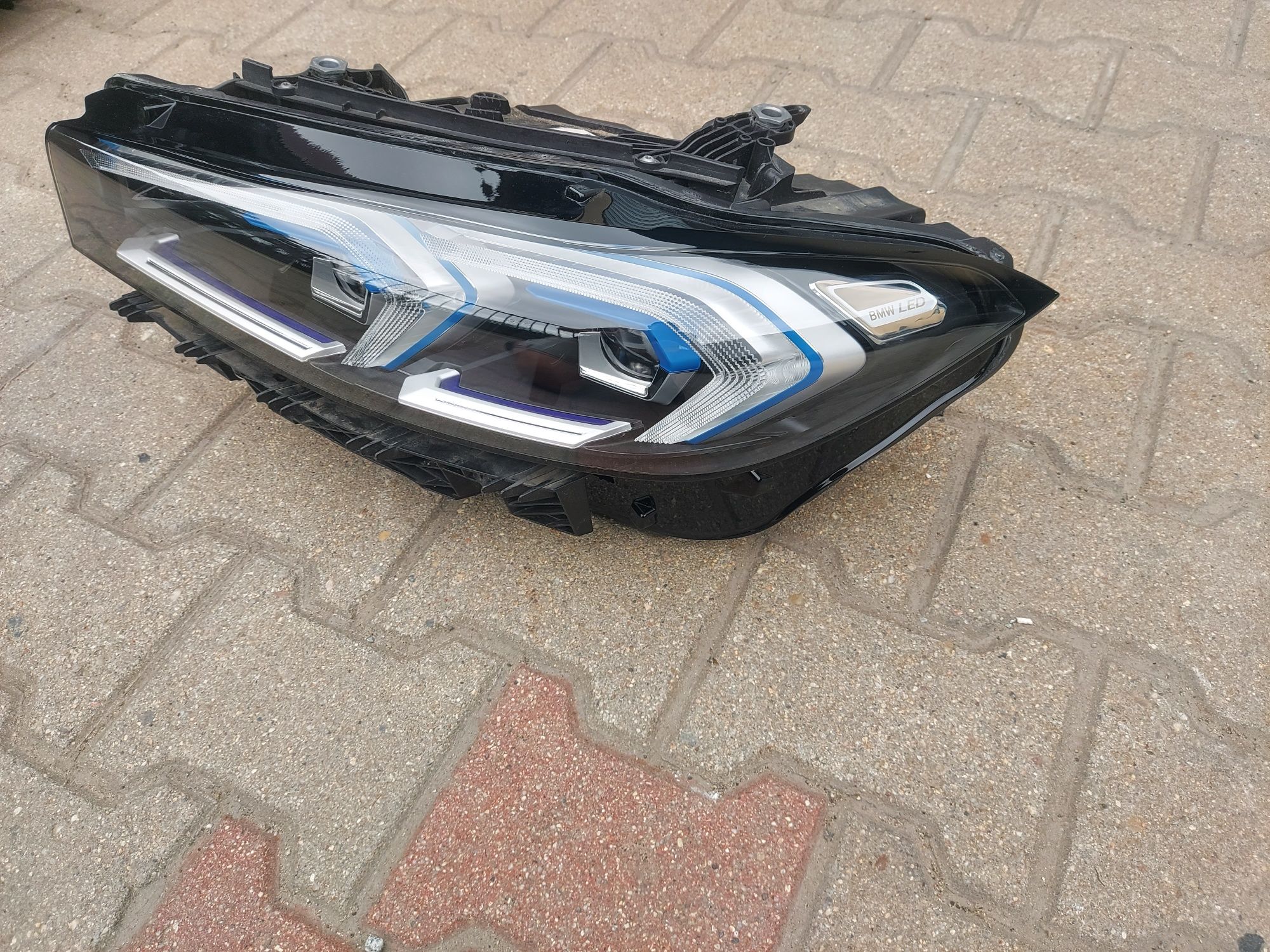 Lampa reflektor BMW G20 G21 LIFT LCI LED niebieska lewa EUROPA