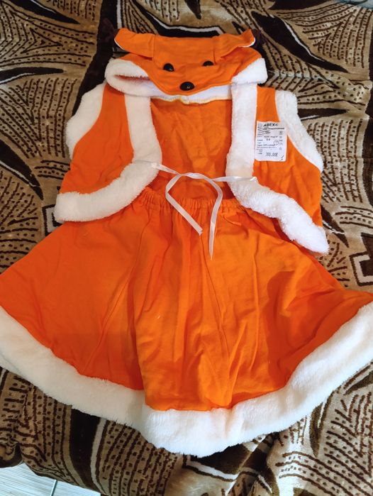 Распродаж. Новорічні та карнавальн дитячі і костюмы