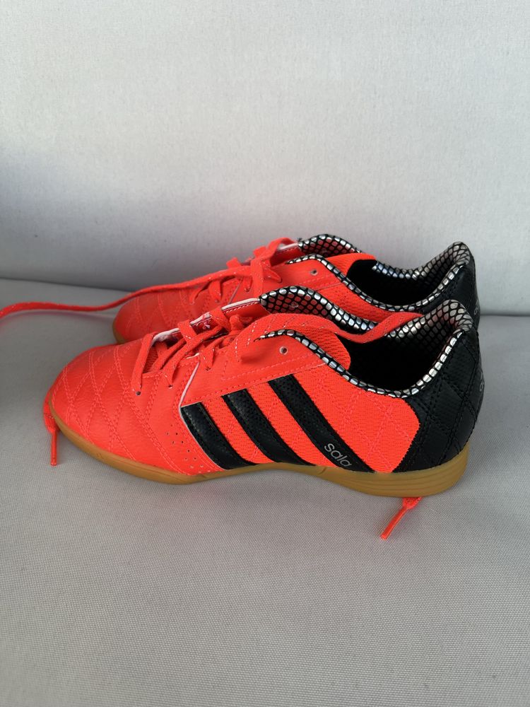 Chuteiras Adidas Futsal criança Tam 35 1/2
