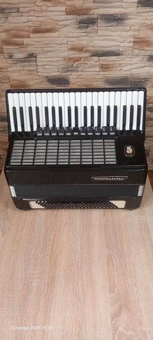 Sprzedam akordeon Weltmeister 120 b.Cena1800