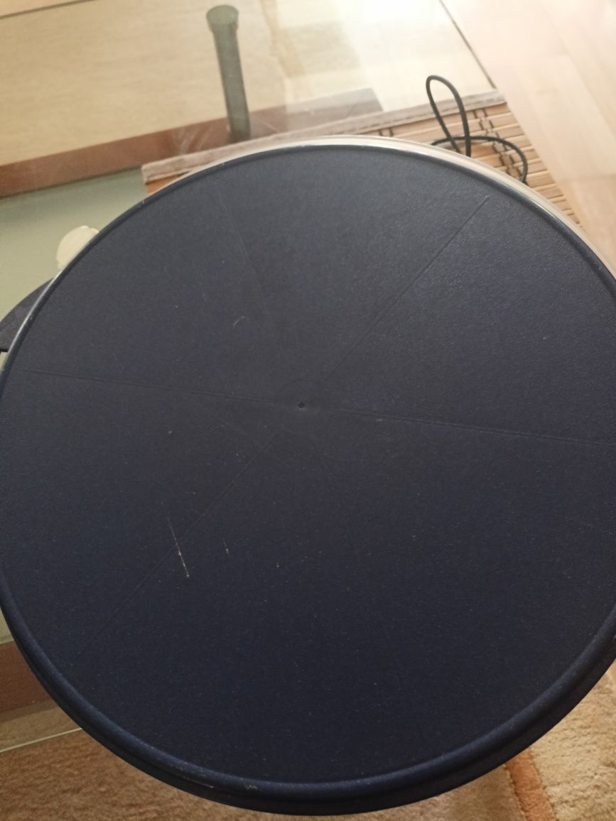 Tupperware pojemnik na tort