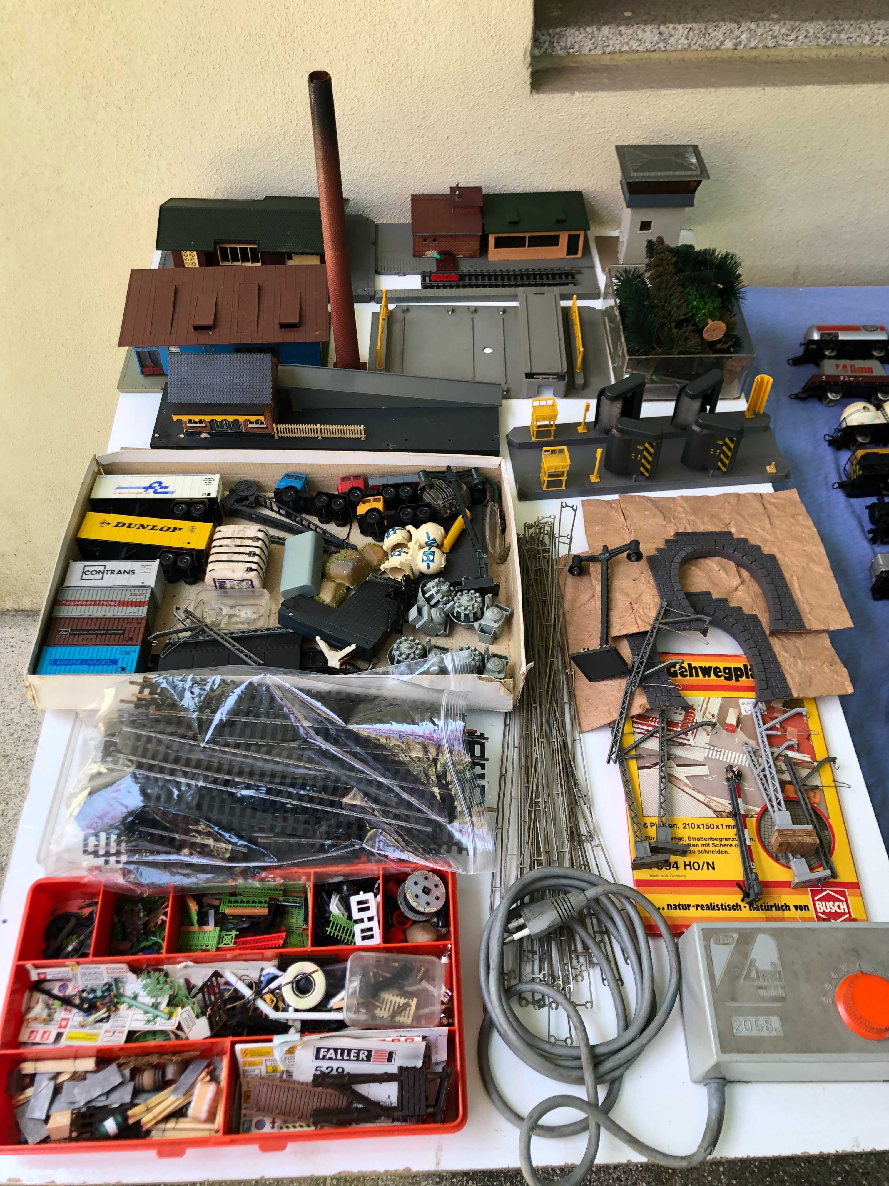 Grande Lote Comboios Elétricos LIMA H0 + Acessórios, cenários, etc...