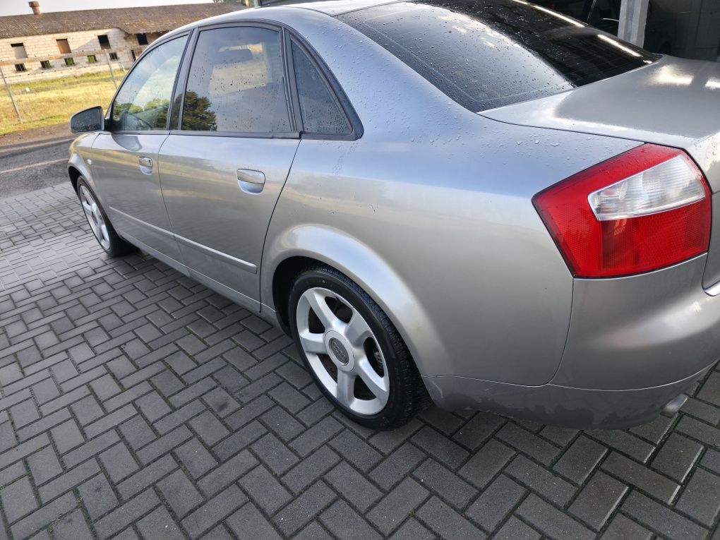 Audi A4 B6 2. 4 Benzyna - Gaz