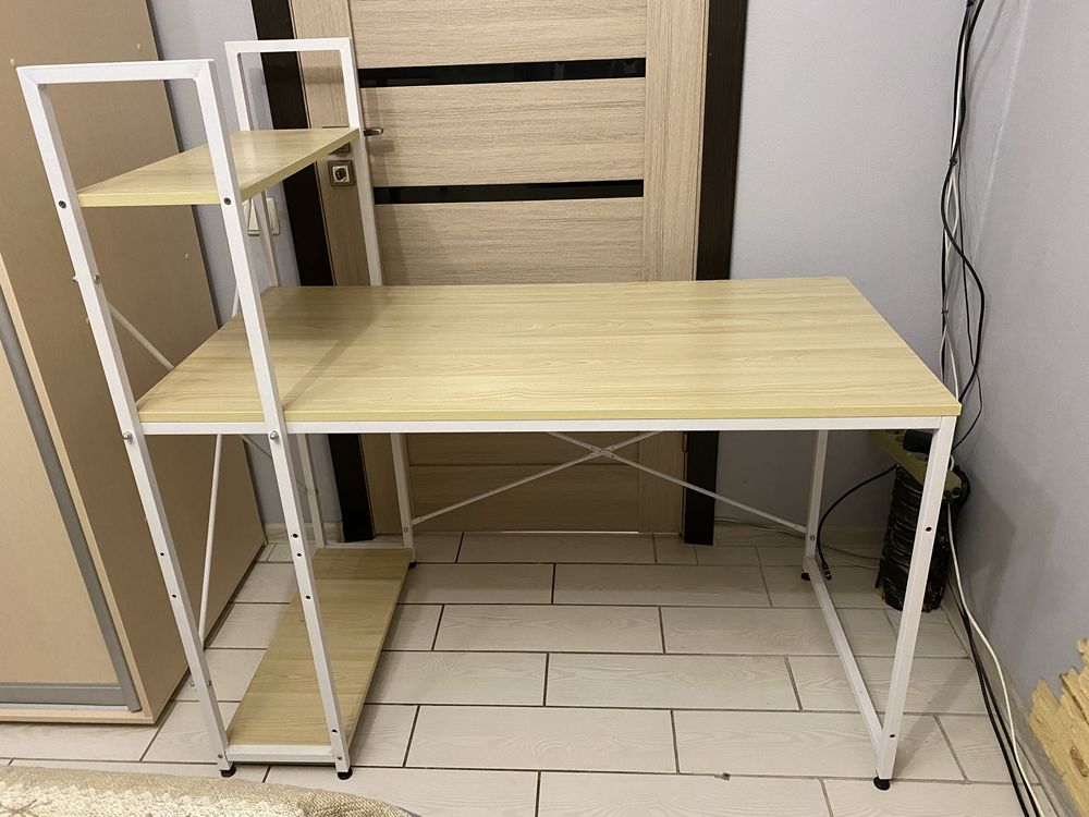 Стол письменный IKEA
