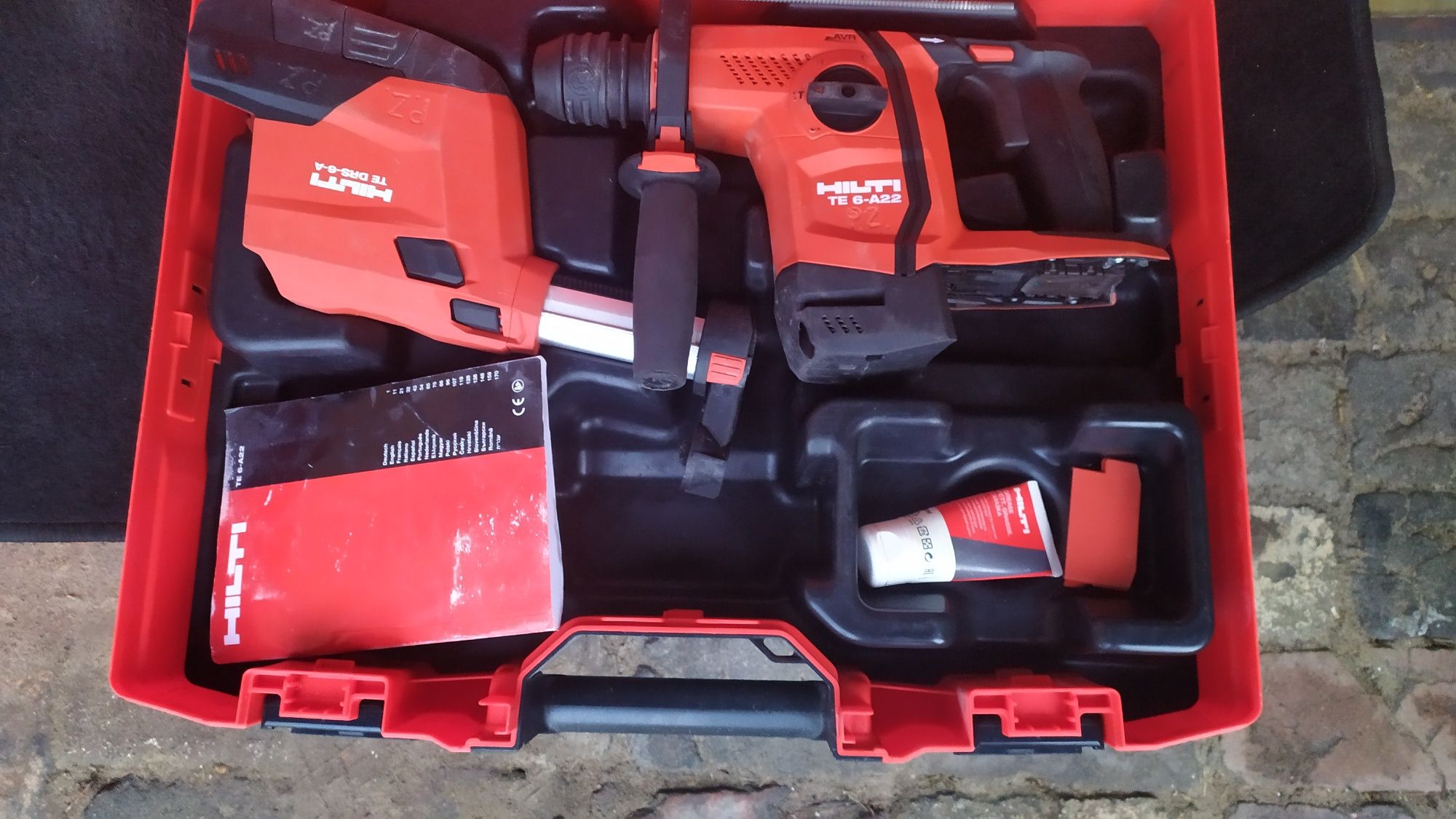 Wiertarka udarowa młotowiertarka SDS plus hilti te6 a22 drs