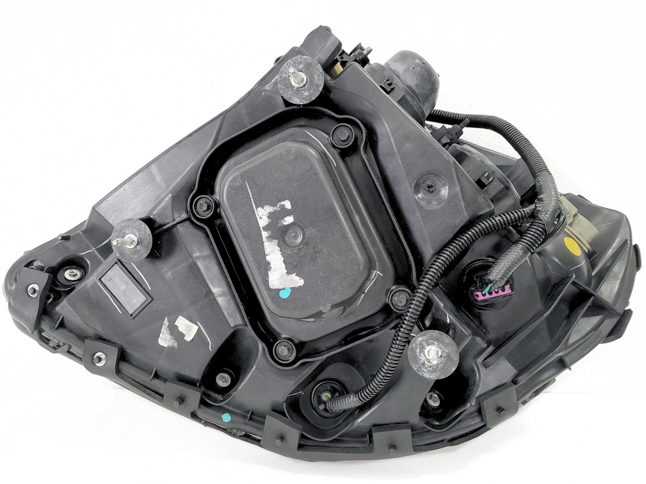 Chevrolet CORVETTE C6 Z06 - lampa przednia xenon HID - PRAWA - EU