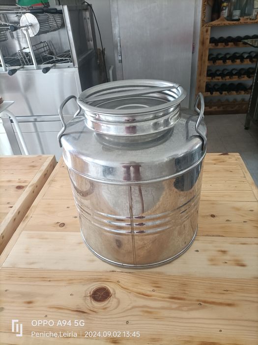 Mesas em Madeira para Café ou Restaurante