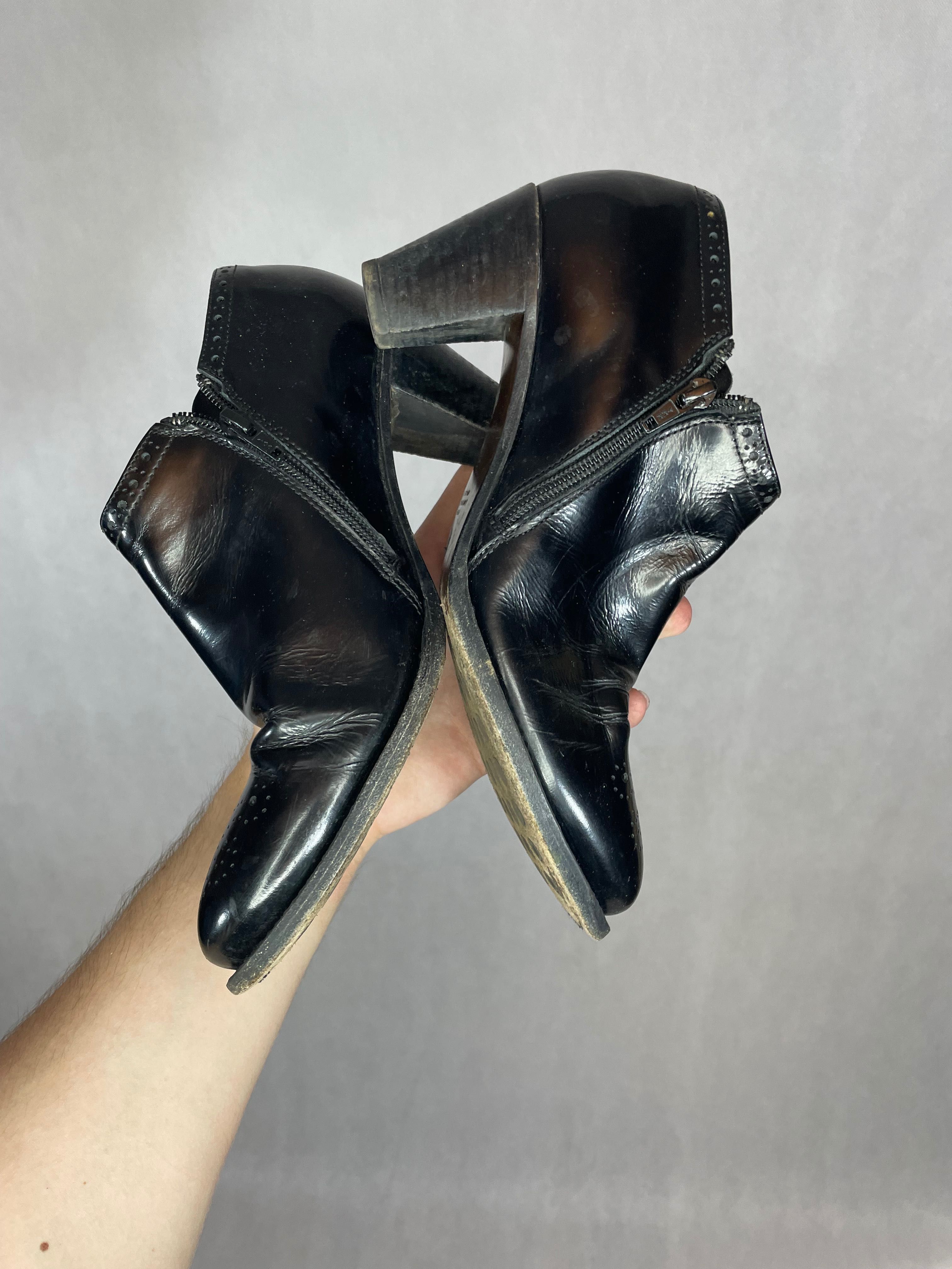 Buty na obcasie attilio giusti leombruni