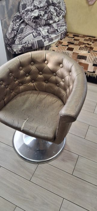 Кресло для парикмахерских