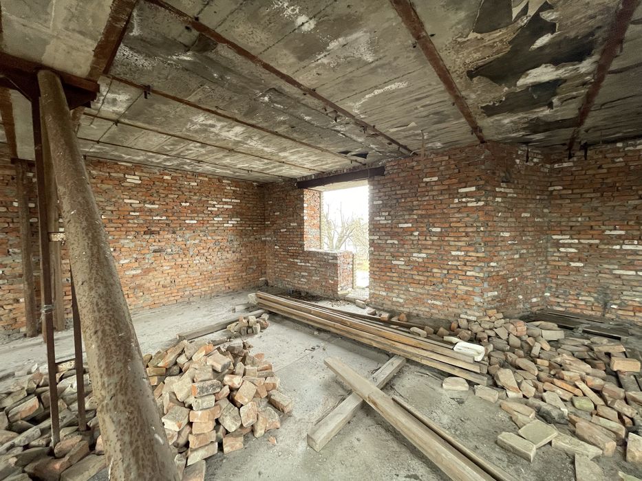 Продам будинок в центрі Золотоноші