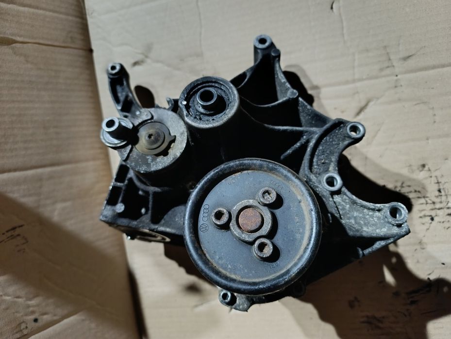 Króciec łapa mocowanie silnika volkswagen passat B5 audi a4 b5 1,9 tdi