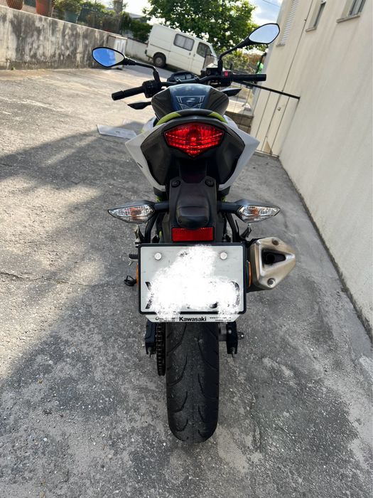 Kawasaki Z 125 .