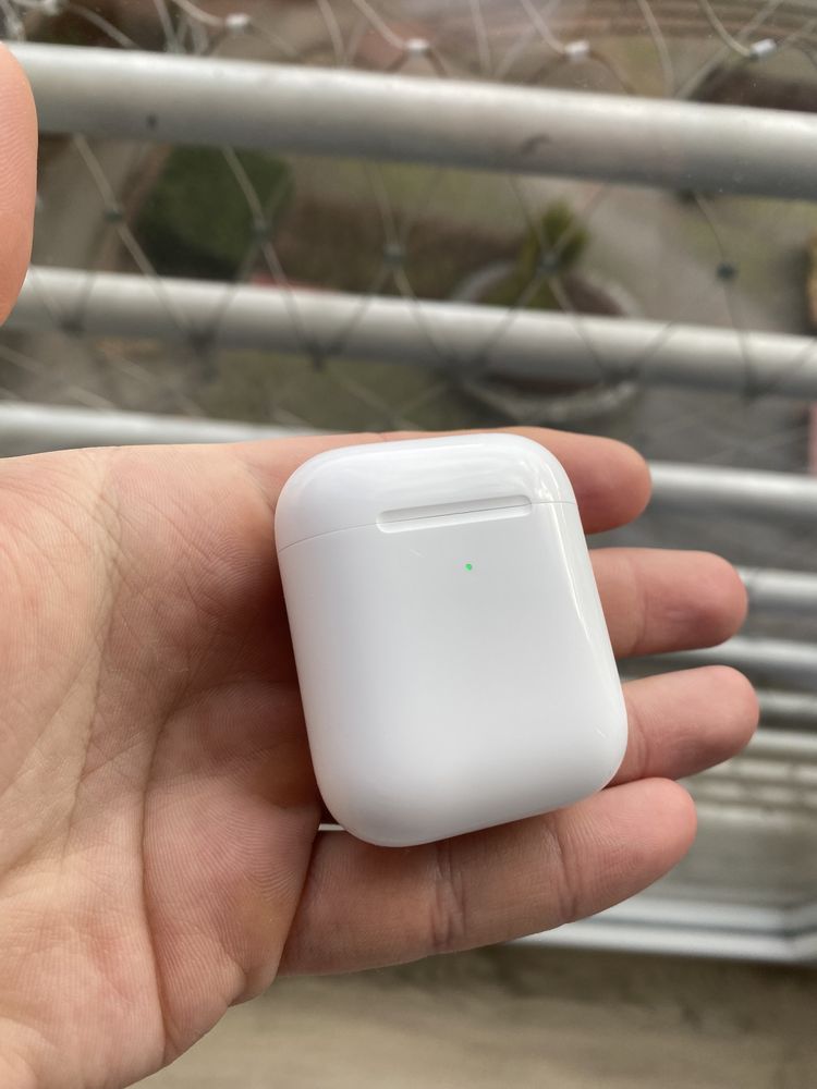 Etui Box ładujące Airpods 2  A1938 z ładowaniem bezprzewodowym