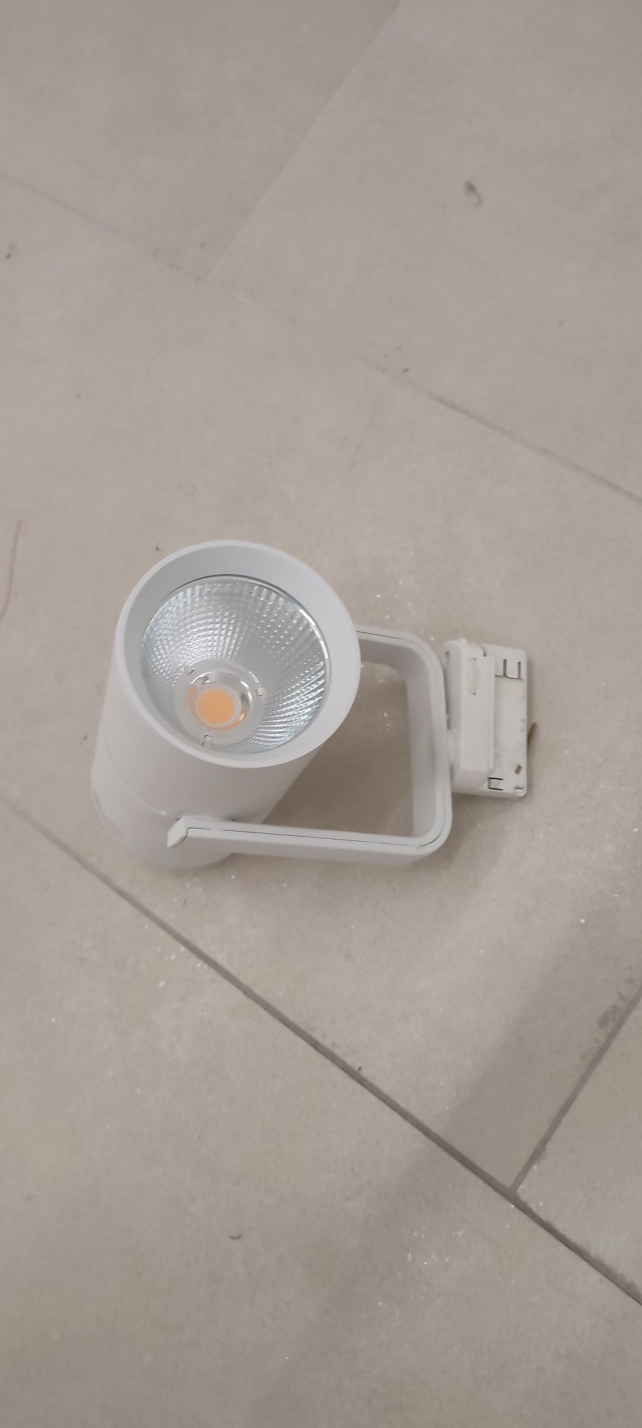 Lampy szynowe, ledowe  na stanie 50szt. Proszę dzwonić