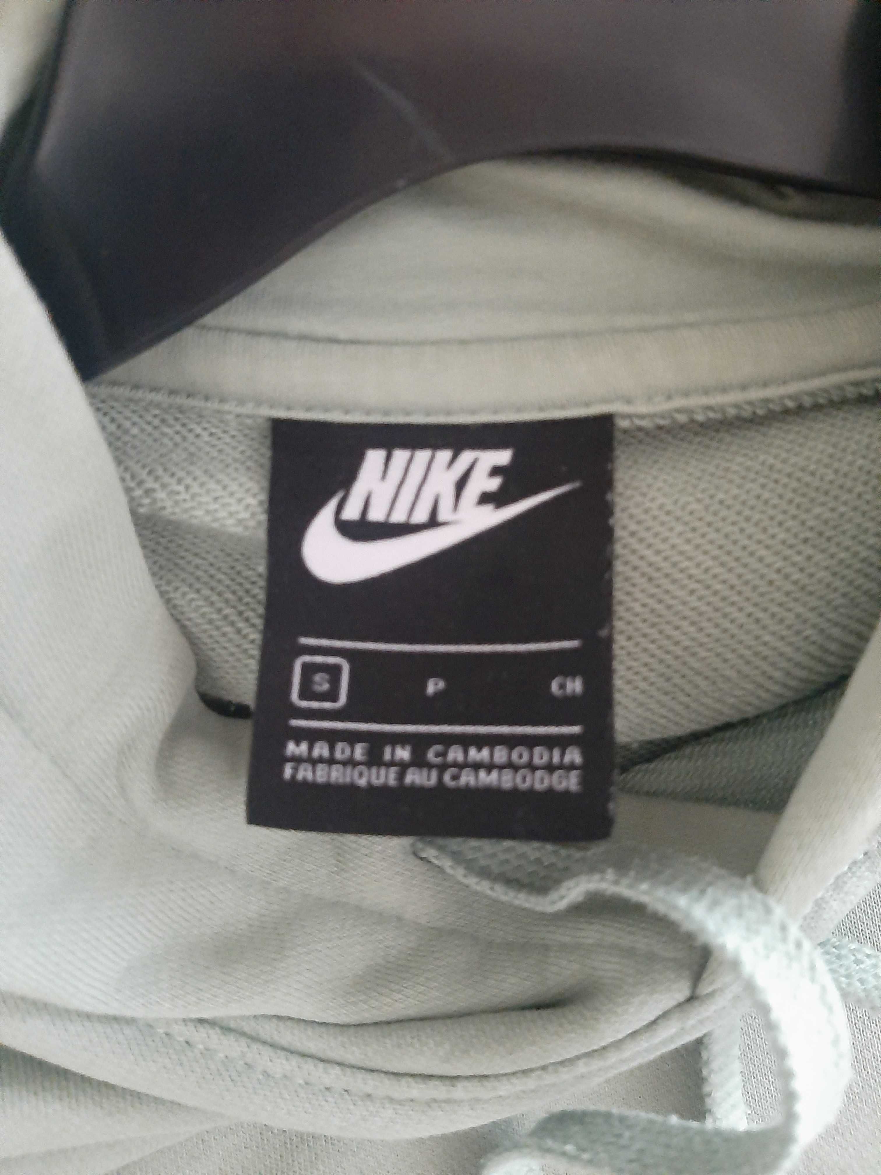 Bluza zielona Nike