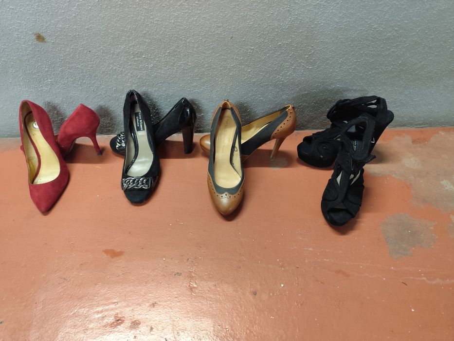 Sapatos vários de senhora