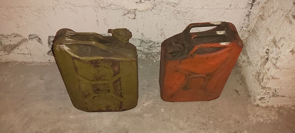 Kanister metalowy 20 litrow