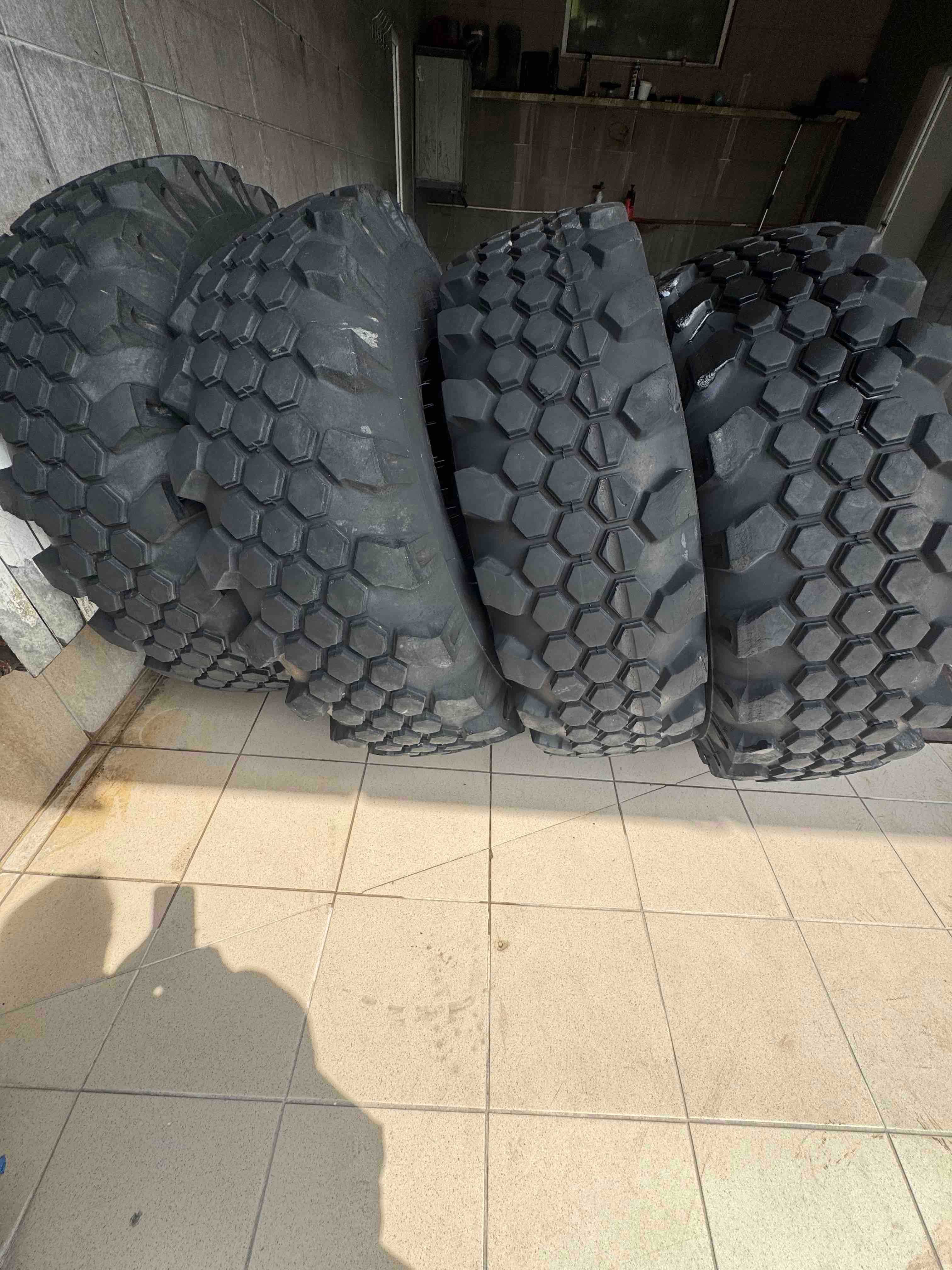 Шини вантажні 14,5 20 MITAS MPT-05