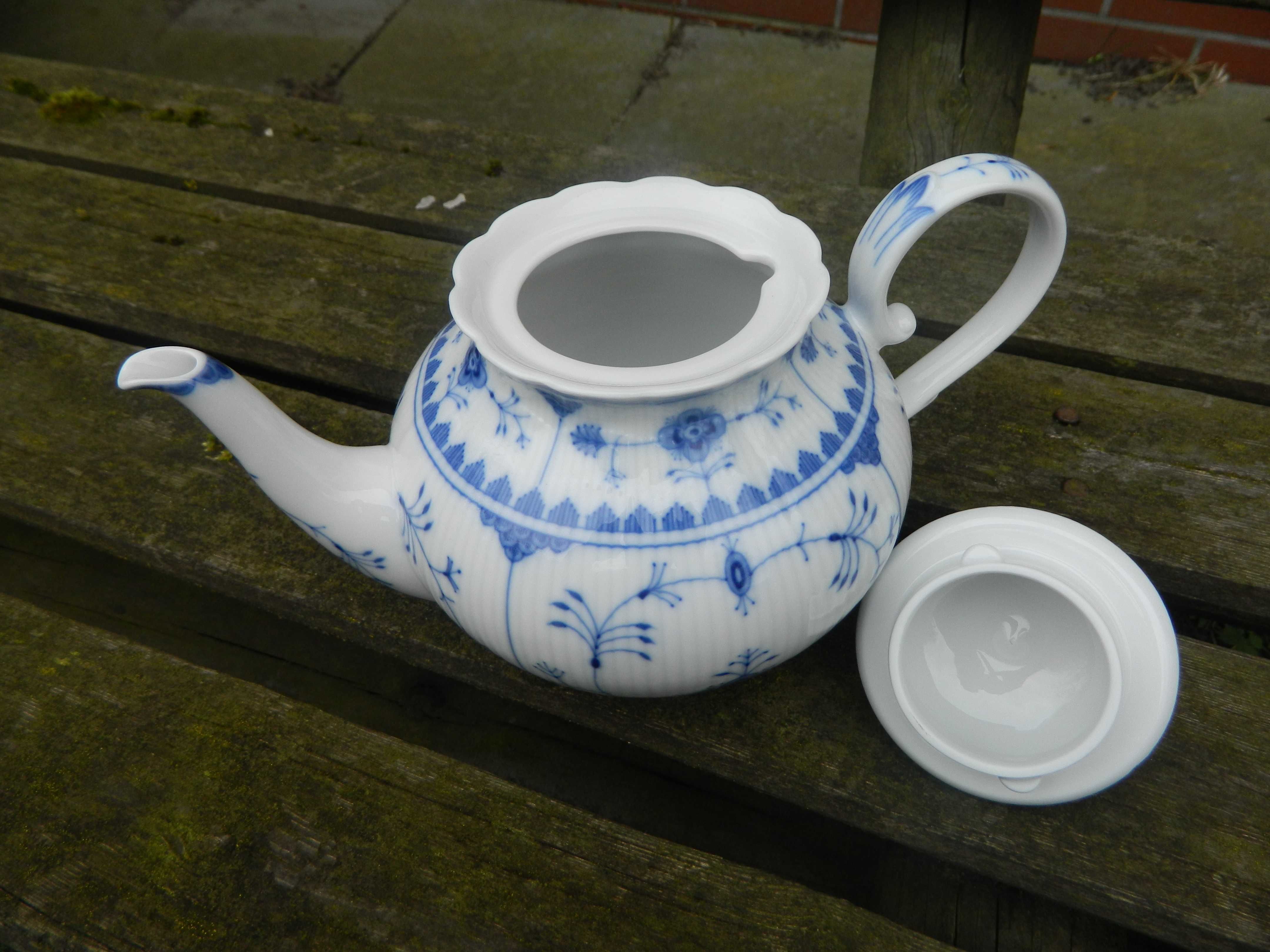 KAISER ECHT KOBALT dzbanek imbryk do herbaty herbaciany  porcelanowy
