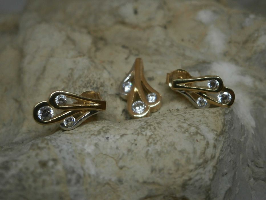 Komplet Złoty  Kolczyki + Zawieszka 14K-2,90 GR
