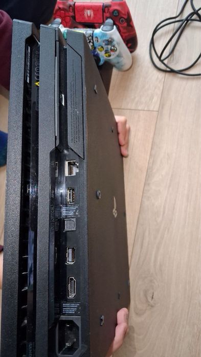 PS4 Pro + VR V2 + 2 геймпади + 2 Move + GTA 5 + Uncharted