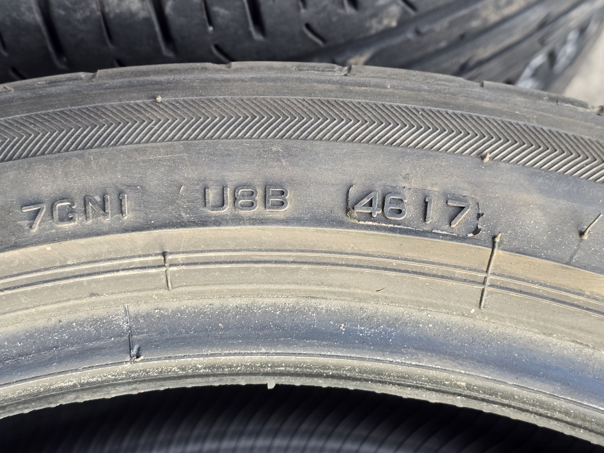 Шини літні Bridgestone Potenza S001 235/40 R19 96W