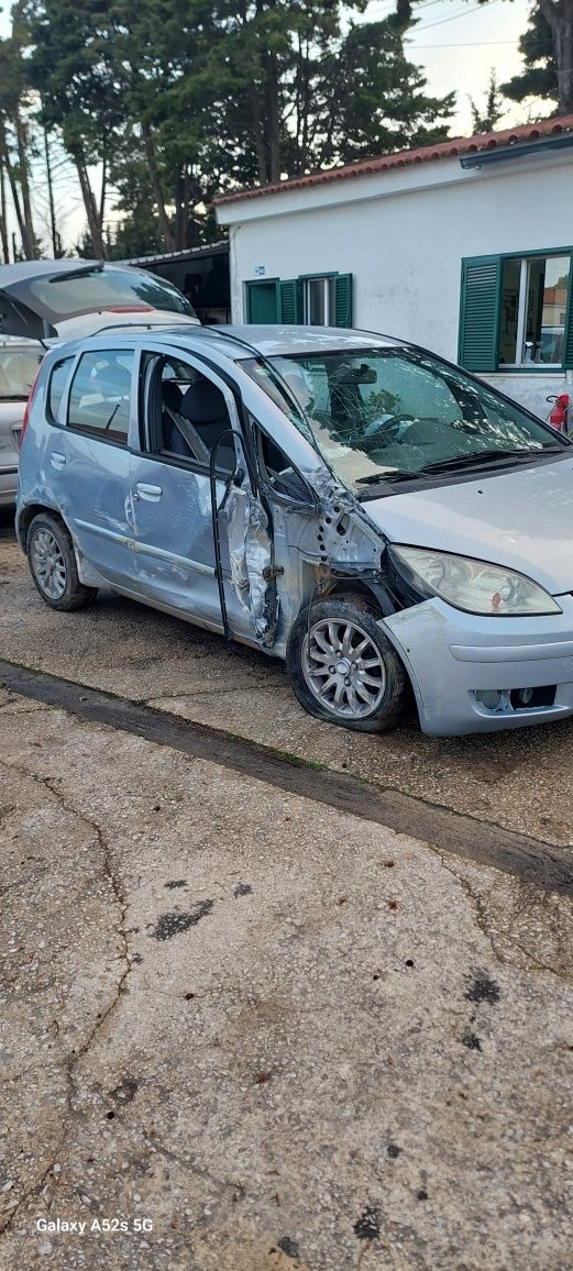 Para peças mitsubishi Colt 1.5 diesel ano11/2004 boa mecânica
