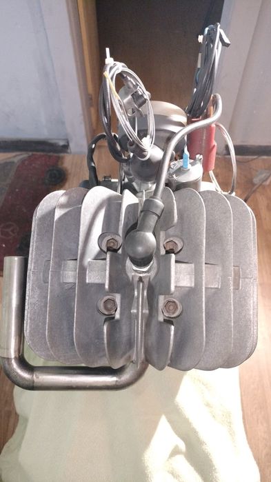 Motor Sachs V5, impecável